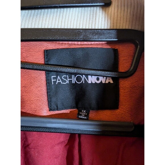 Fashion Nova Women's Cheer You On Varsity Bomber Jacket Red Plus 1x Curve [C03] - Picture 2 of 9